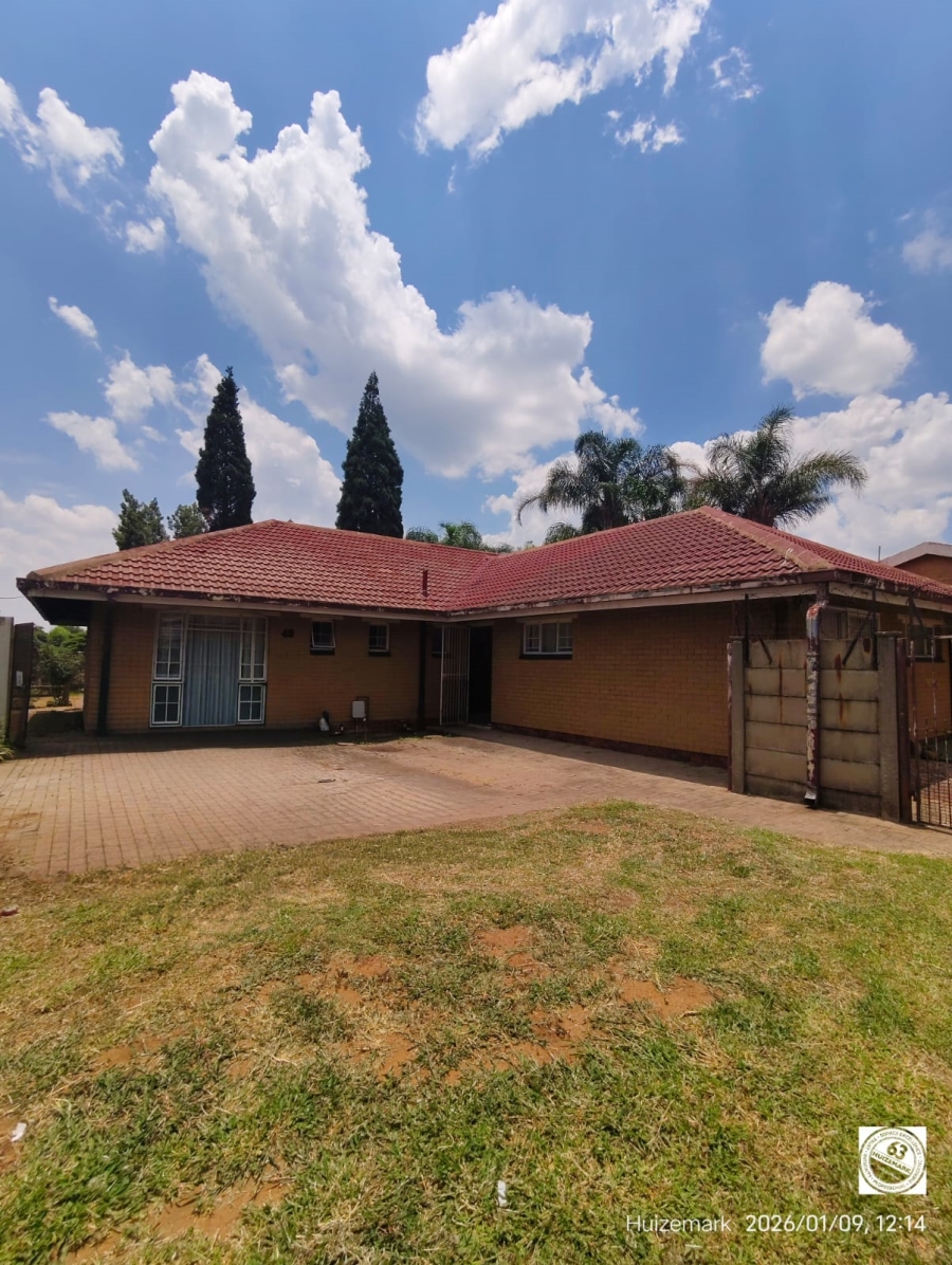 3 Bedroom Property for Sale in Vaalpark Free State